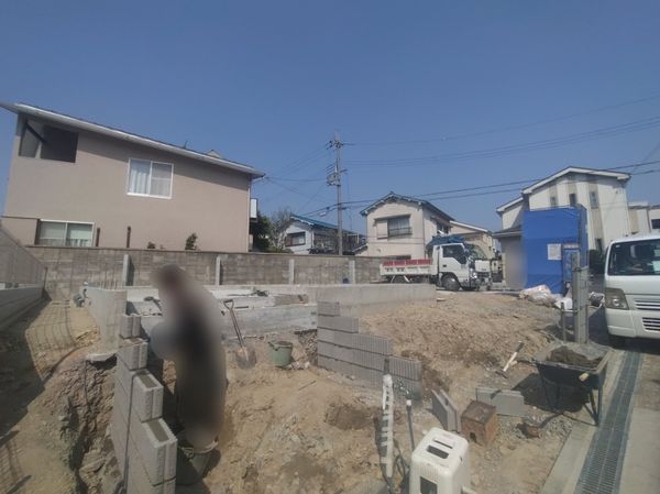 生駒市俵口町　新築一戸建て　2号棟