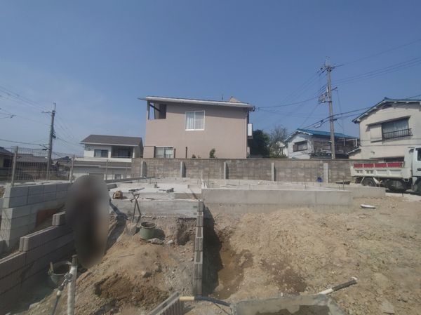 生駒市俵口町　新築一戸建て　2号棟