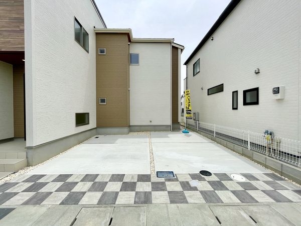 天理市前栽町　新築一戸建て　１期　２号棟