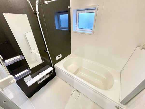 天理市前栽町　新築一戸建て　１期　４号棟
