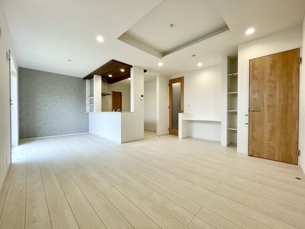 天理市前栽町　新築一戸建て　１期　６号棟