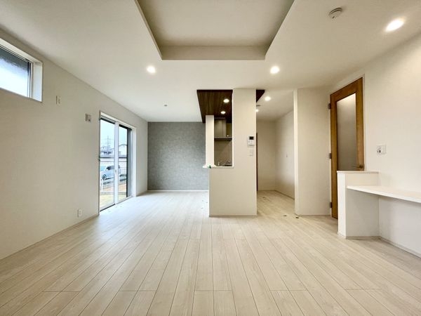 天理市前栽町　新築一戸建て　１期　６号棟