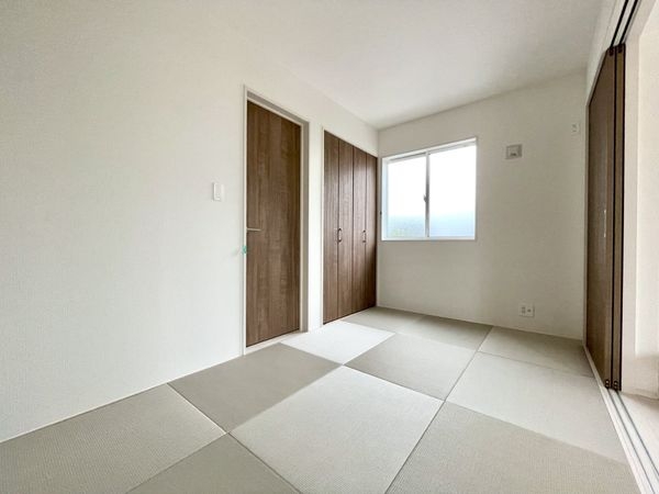 天理市前栽町　新築一戸建て　１期　７号棟