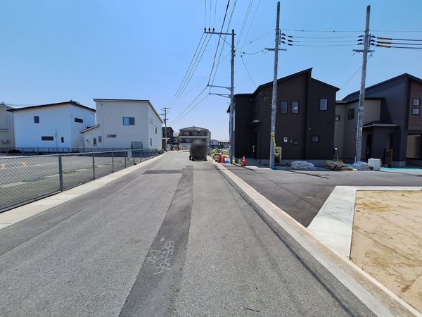 天理市前栽町　新築一戸建て　１期　７号棟
