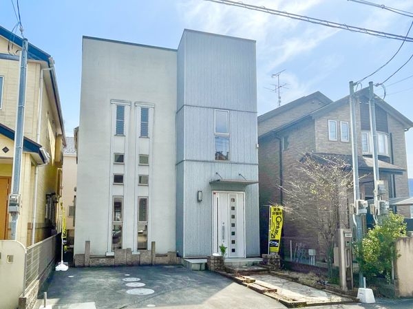 香芝市鎌田　中古一戸建て