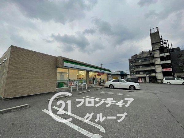香芝市良福寺の中古一戸建て(ファミリーマート香芝良福寺店)