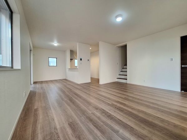 奈良市大宮町７丁目　新築一戸建て　全１区画