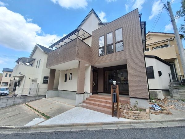 奈良市二名２丁目　中古一戸建て