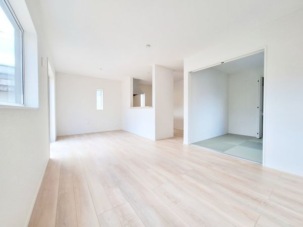 大和郡山市小南町　新築一戸建て　第2　3号棟