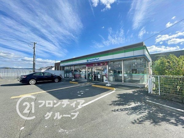 大和郡山市小南町 新築一戸建て 第2 2号棟(ファミリーマート郡山池之内店)