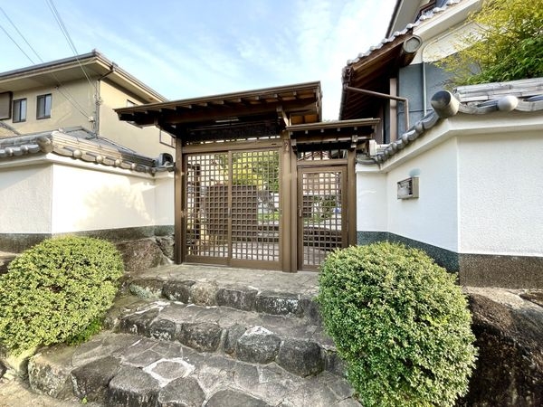 生駒郡三郷町立野南２丁目の中古一戸建て