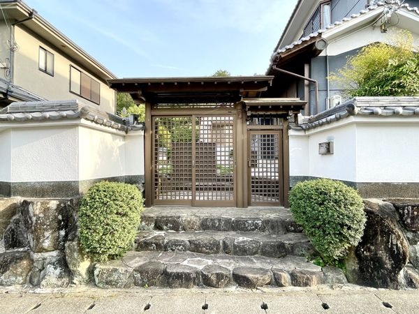 生駒郡三郷町立野南２丁目　中古一戸建て