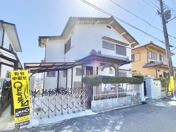 生駒郡平群町大字梨本　中古一戸建て
