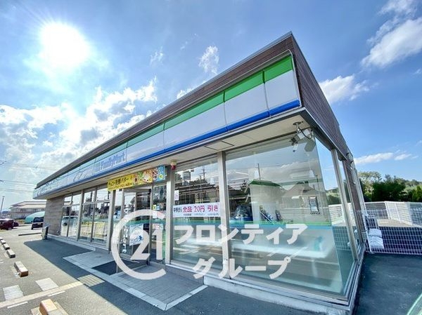北葛城郡広陵町大字弁財天 新築一戸建て 2期 全1区画(ファミリーマート広陵寺戸店)