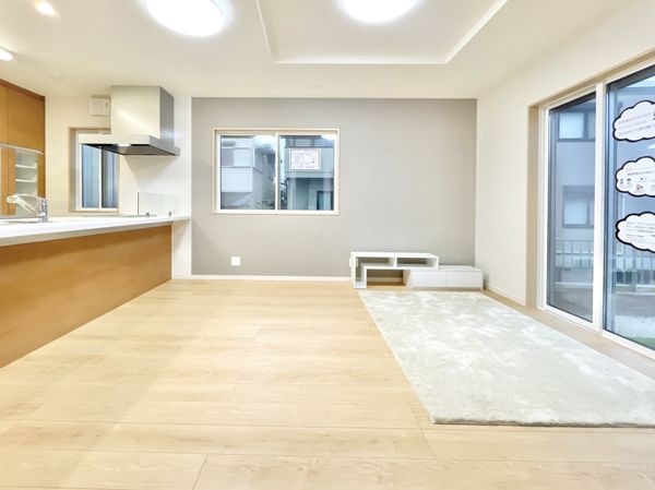 香芝市磯壁５丁目　新築一戸建て　5号棟