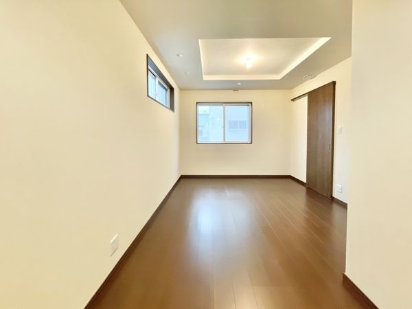 香芝市磯壁５丁目　新築一戸建て　4号棟