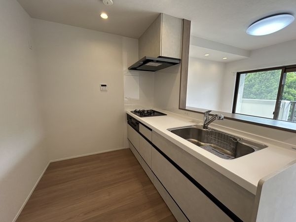 ラウンドヒルズ生駒Ｂ棟　中古マンション