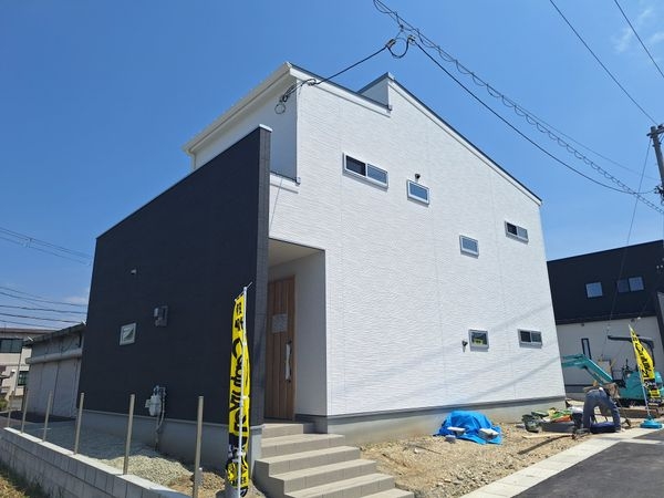 大和高田市大字吉井　新築一戸建て　１号棟