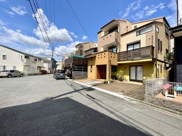 北葛城郡河合町彩りの杜　中古一戸建て