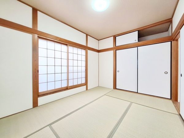 香芝市逢坂４丁目の中古一戸建て