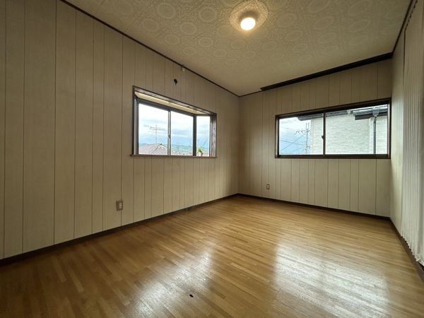 生駒市有里町の中古一戸建て