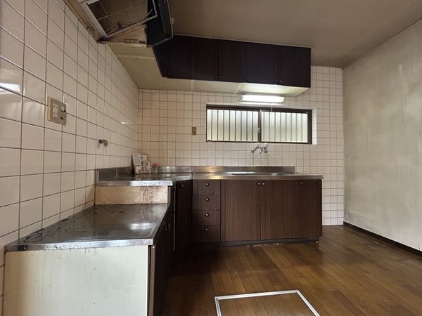 生駒市有里町の中古一戸建て