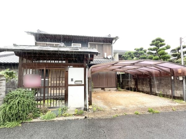 香芝市下田西２丁目　中古一戸建て