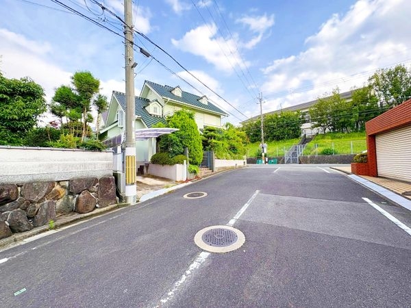 奈良市左京３丁目　中古一戸建て