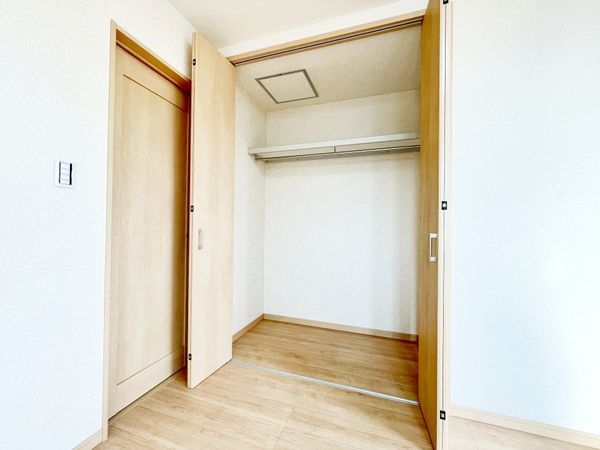 生駒郡斑鳩町服部２丁目の中古一戸建て