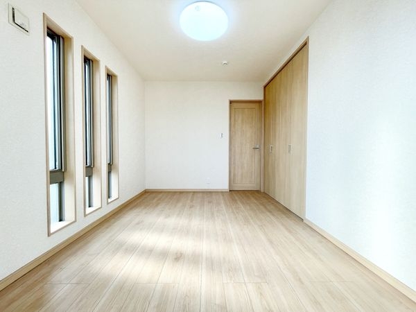 生駒郡斑鳩町服部２丁目の中古一戸建て