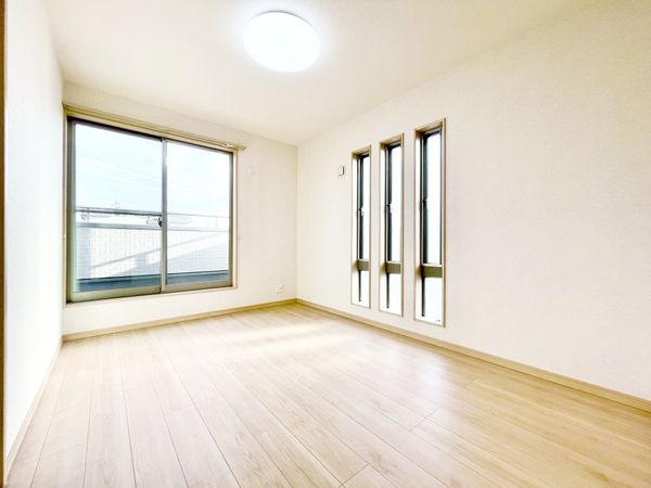 生駒郡斑鳩町服部２丁目の中古一戸建て