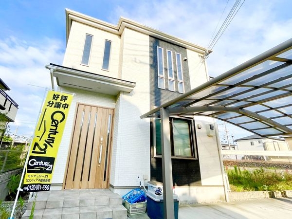 生駒郡斑鳩町服部２丁目　中古一戸建て