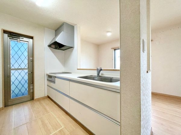 生駒郡斑鳩町服部２丁目　中古一戸建て