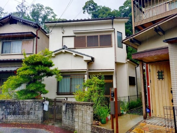生駒市壱分町　中古一戸建て