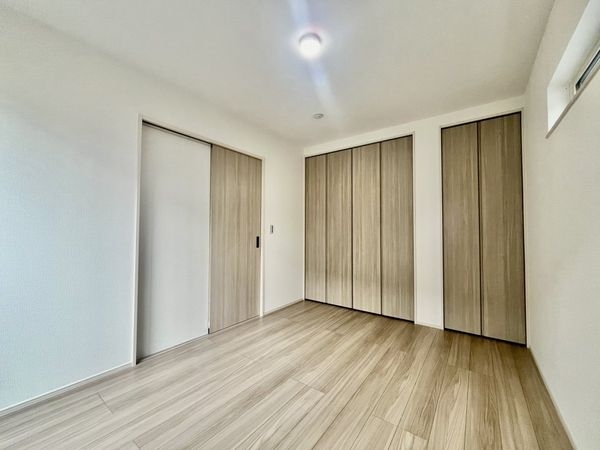 奈良市朱雀５丁目　新築一戸建て