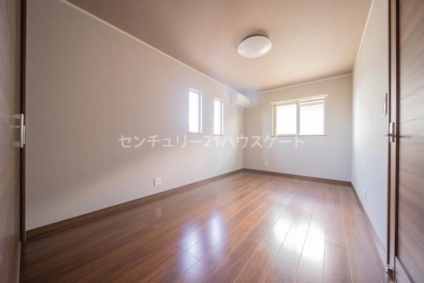 東町ガーデンハウス