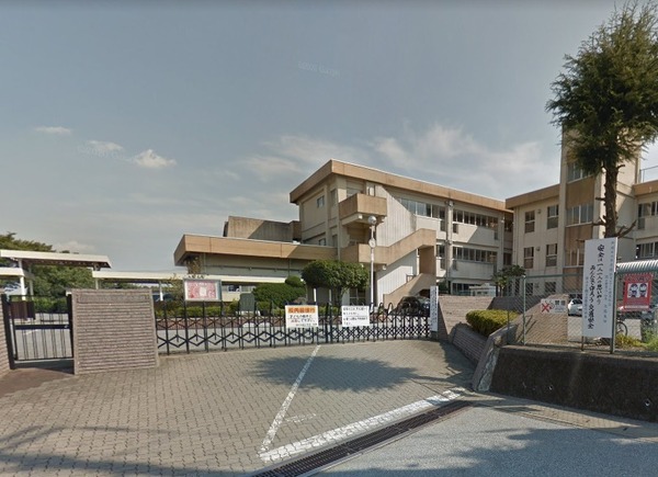 小山市大字南飯田の中古一戸建て(小山市立間々田東小学校)