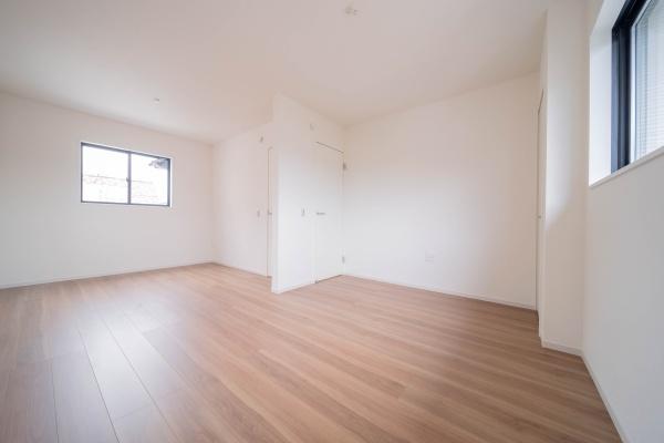 新築　リガーレ　宇都宮市西原町２期１号棟　（全４棟）