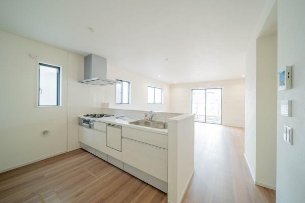 新築　リガーレ　宇都宮市西原町２期１号棟　（全４棟）