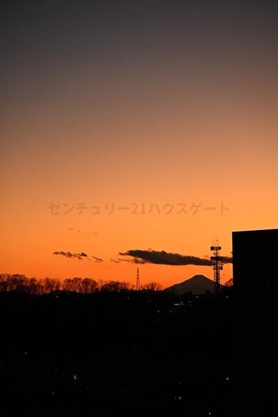 コートアベニュー泉が丘