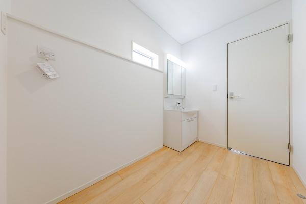 新築　クレイドルガーデン鹿沼市緑町第5　１号棟（全3棟）