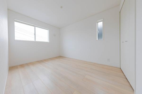 新築　クレイドルガーデン鹿沼市緑町第5　１号棟（全3棟）