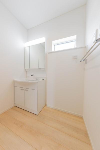 新築　クレイドルガーデン鹿沼市緑町第5　2号棟（全3棟）