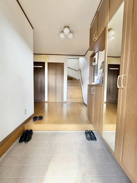 宇都宮市鶴田3丁目の中古一戸建て(玄関)