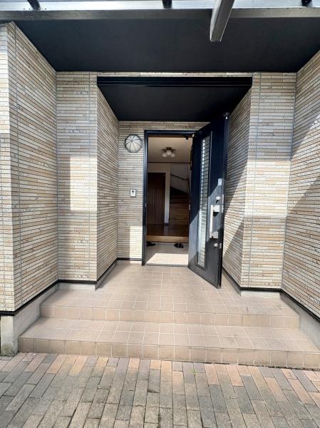 宇都宮市鶴田3丁目の中古一戸建て(玄関)