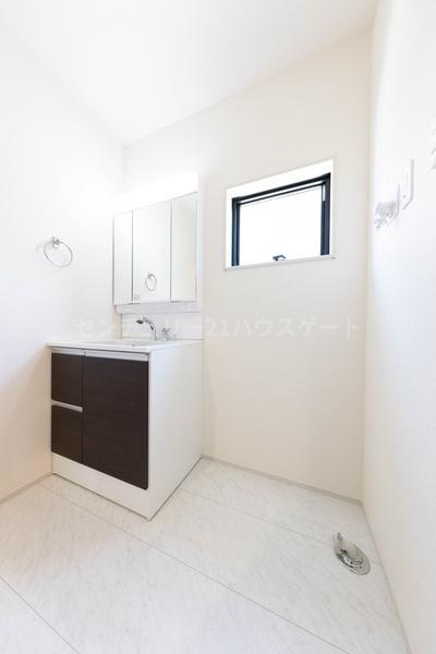 新築リーブルガーデン　宇都宮駒生町第25　1号棟（全2棟）