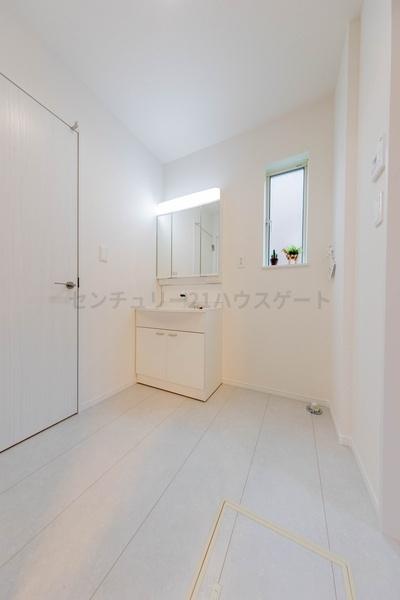 新築　ハートフルタウン岩曽町1428　B号棟（全2棟）
