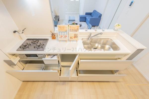 新築　ハートフルタウン岩曽町1428　B号棟（全2棟）