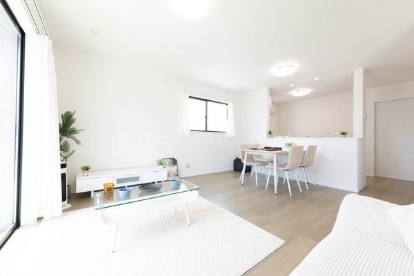 新築　ハートフルタウン若草5丁目2698番　A号棟