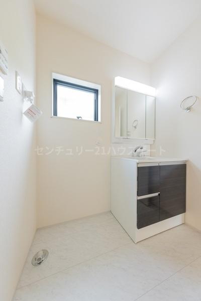 新築　リーブルガーデン鶴田町第２４　１号棟（全２棟）